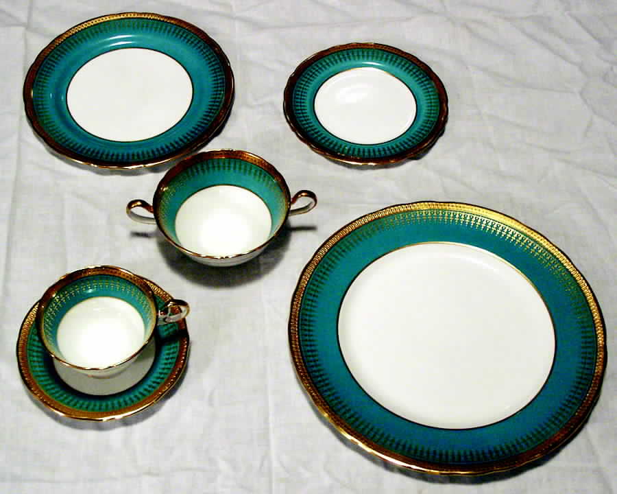 Hertford Turquoise (Scalloped) Dinner Plate by John  Aynsley & Sons-1