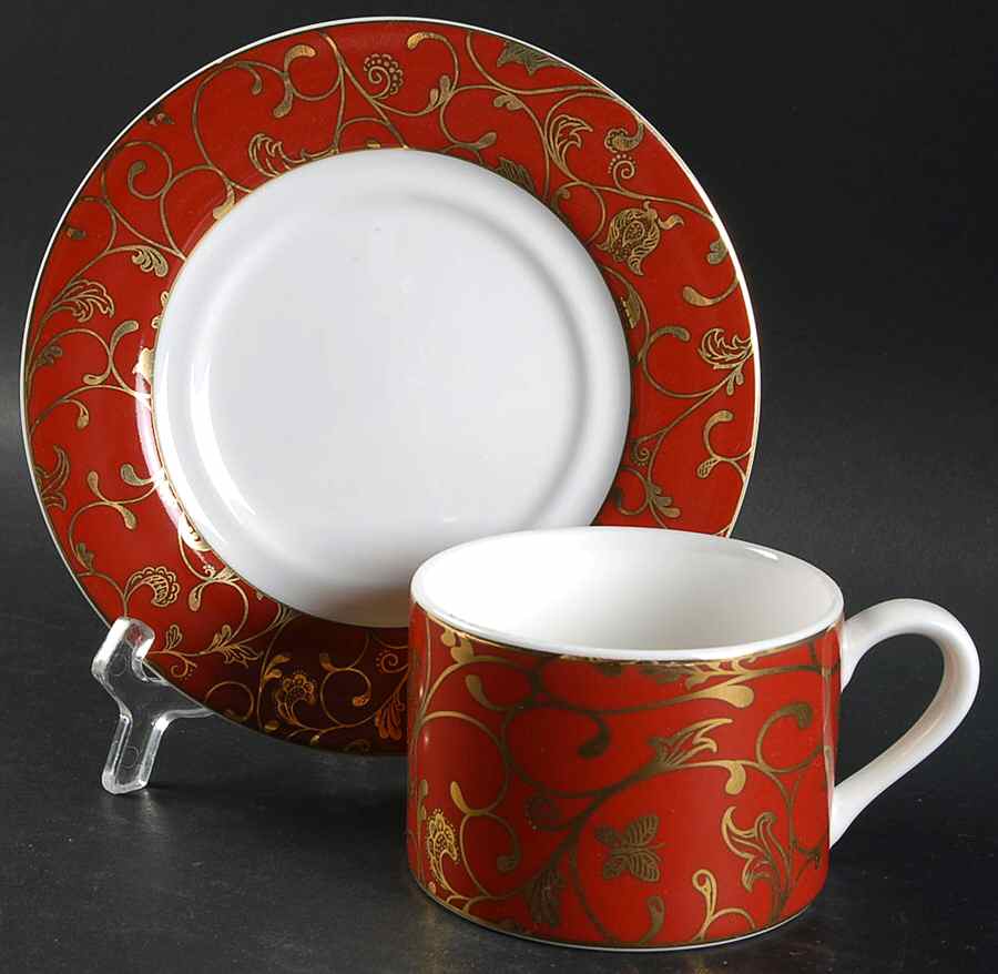 Renaissance Flat Cup & Saucer Set by American Atelier-1