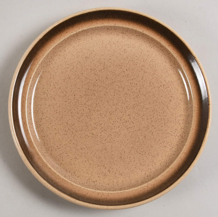 Pecan Salad Plate by Anchor Hocking-1
