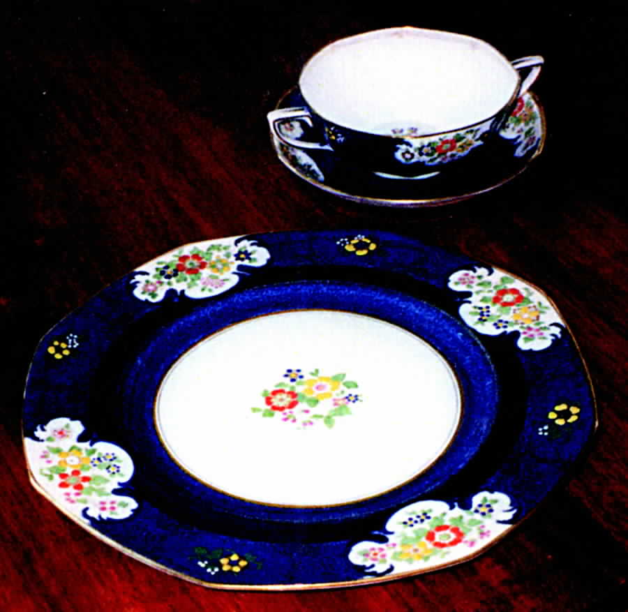 07751 Dinner Plate by Adderley-1