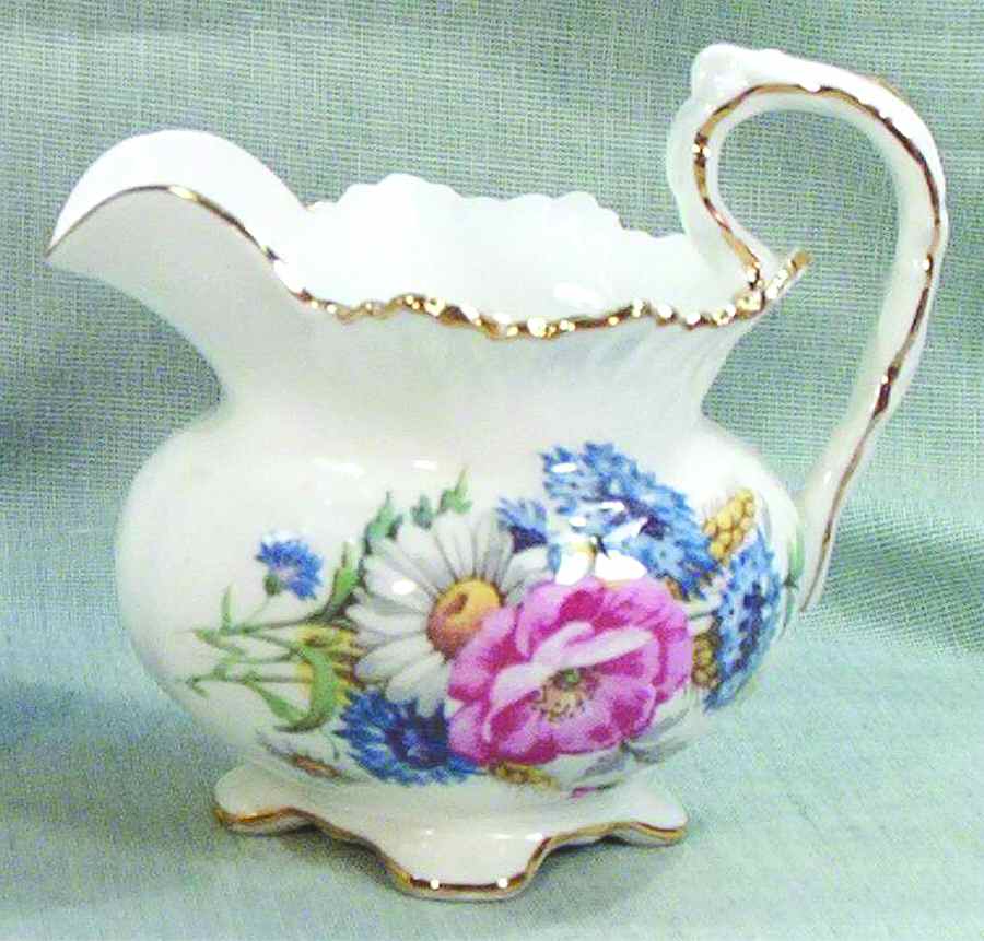 D1247 Creamer by John  Aynsley & Sons-1