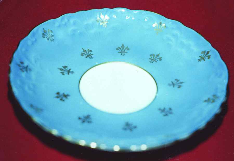 AYN143 Saucer by John  Aynsley & Sons-1