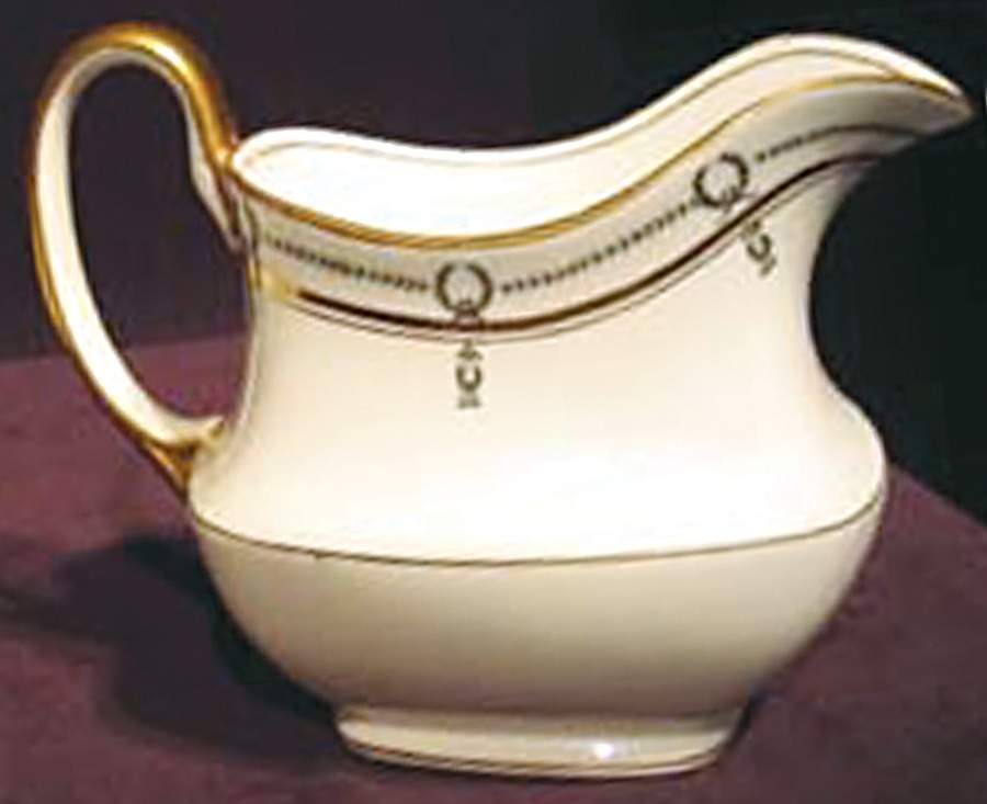 AYN148 Creamer by John  Aynsley & Sons-1