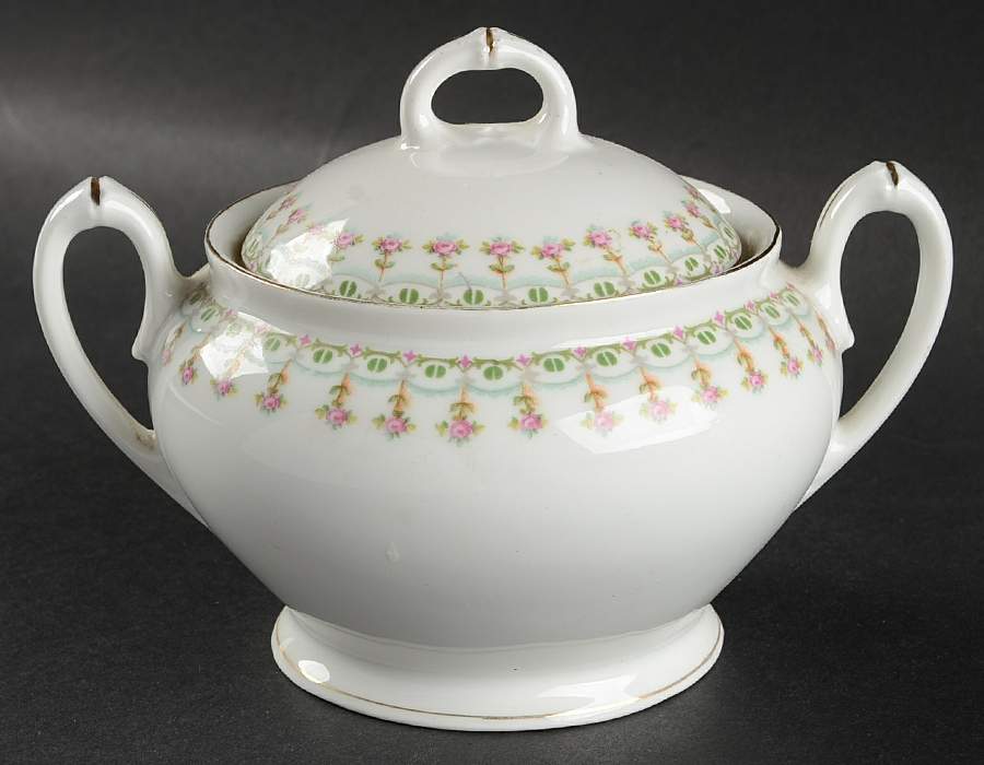 D359 Sugar Bowl & Lid by Altrohlau-1