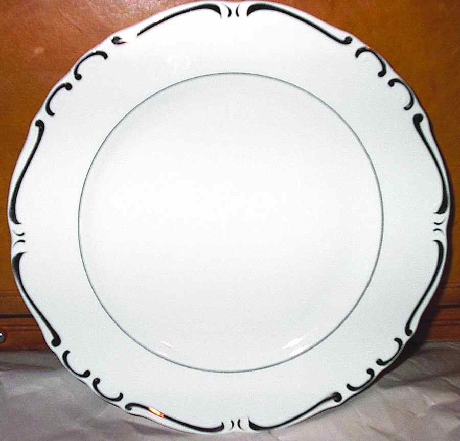AHM2 Dinner Plate by American Heirloom-1