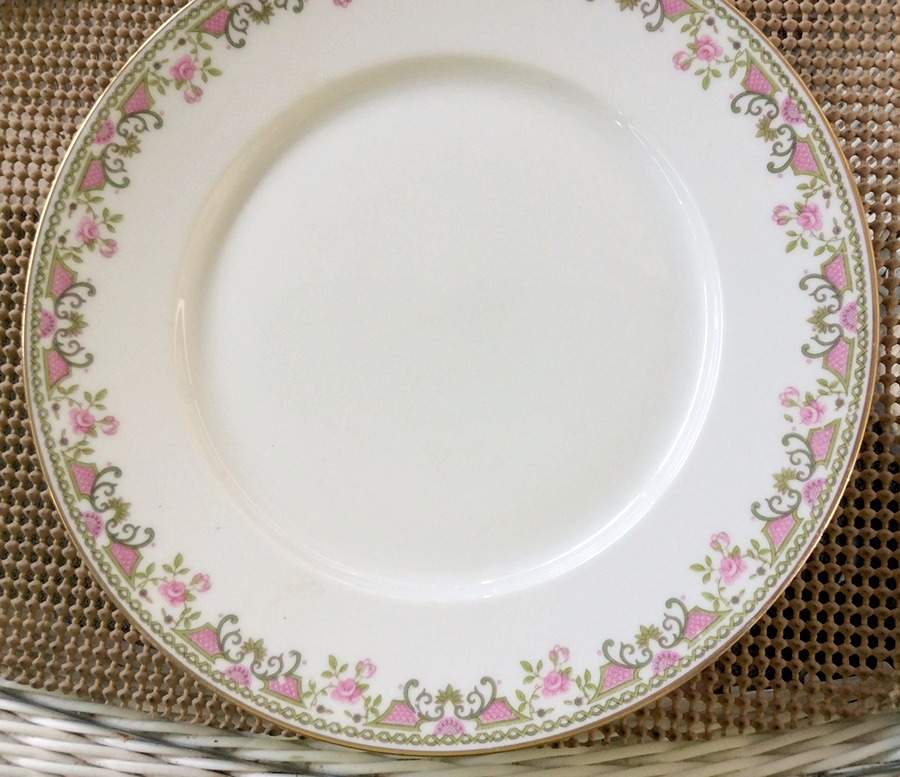 AHR676 Dinner Plate by Charles Ahrenfeldt-1