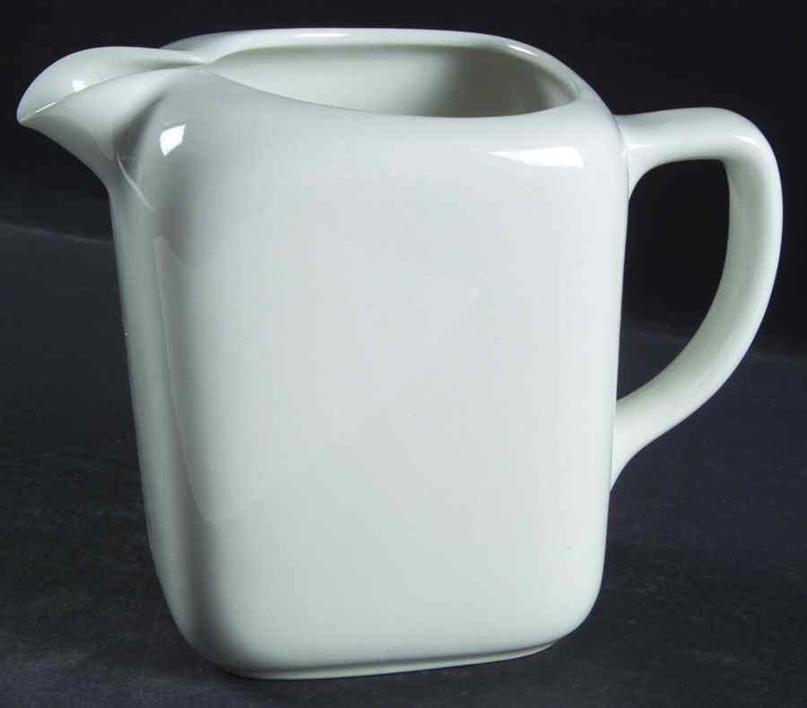 ARA113 20 Oz Pitcher by Arabia of Finland-1