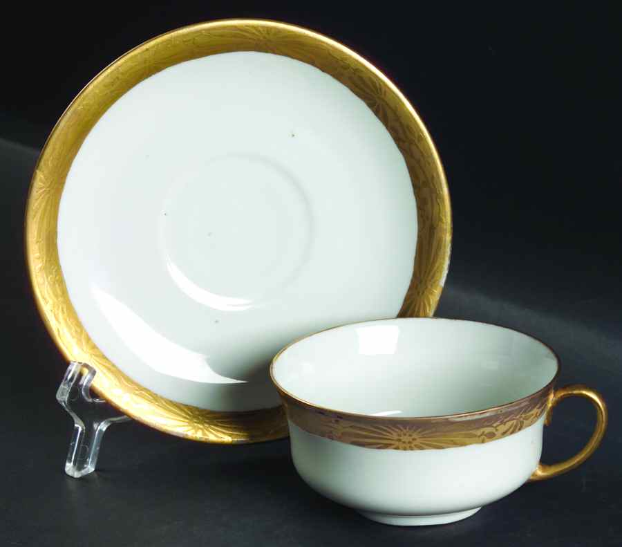 ALT452 Flat Cup & Saucer Set by Altrohlau-1