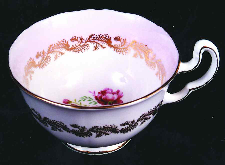 H574 Footed Cup by Adderley-1