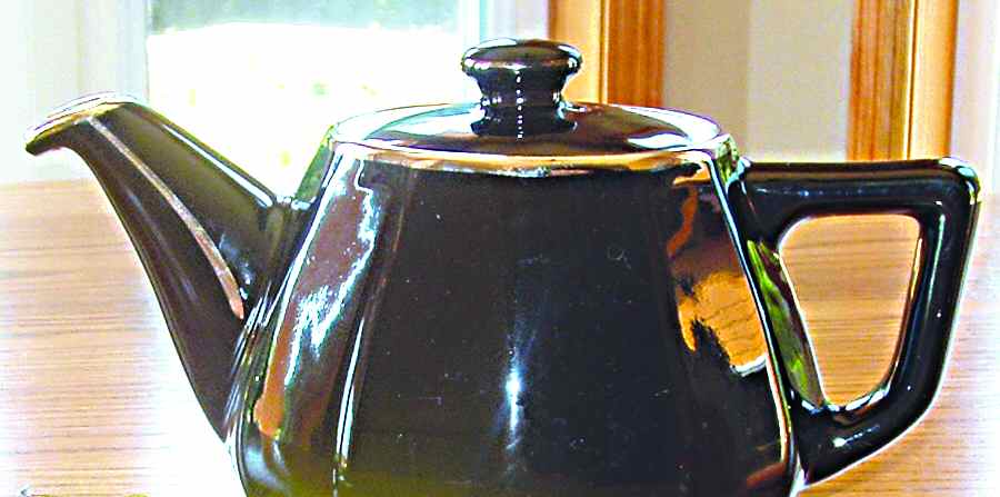 Black&Platinum Bistroware Teapot & Lid by Apilco-1