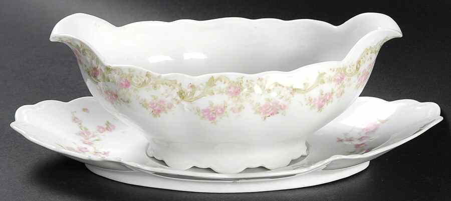 AUS357 Gravy Boat & Underplate by Austria-1