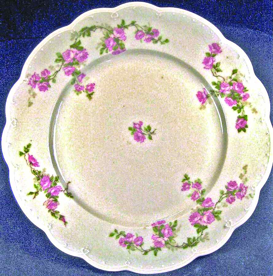 ALT472 Dinner Plate by Altrohlau-1