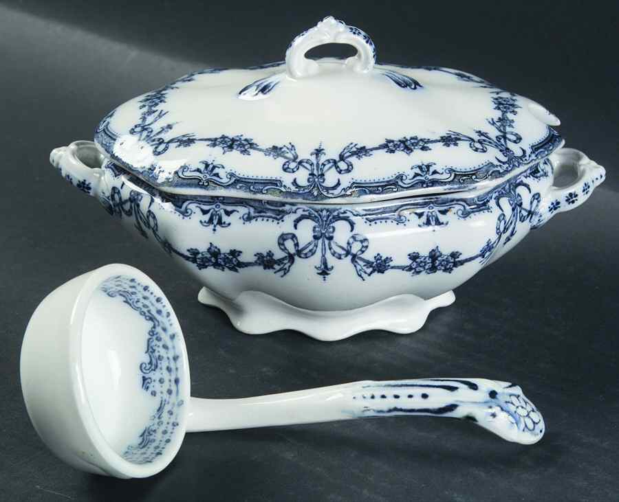 Alexis Blue Sauce Boat & Lid with Ladle by Adderley-1