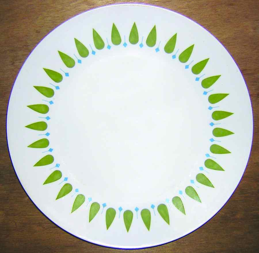 Jester Green Dinner Plate by Amcrest-1