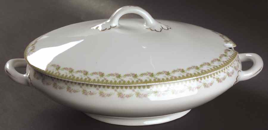 ADH19 Oval Tureen & Lid by Adolf Persch-1