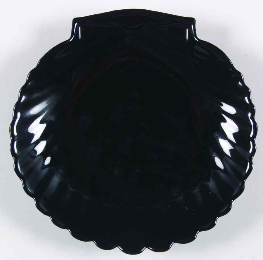 Coquillage Black Bread & Butter Plate by Arcopal-1