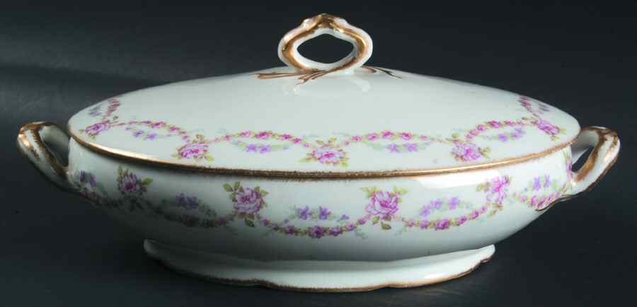 AHR740 Oval Covered Vegetable by Charles Ahrenfeldt-1