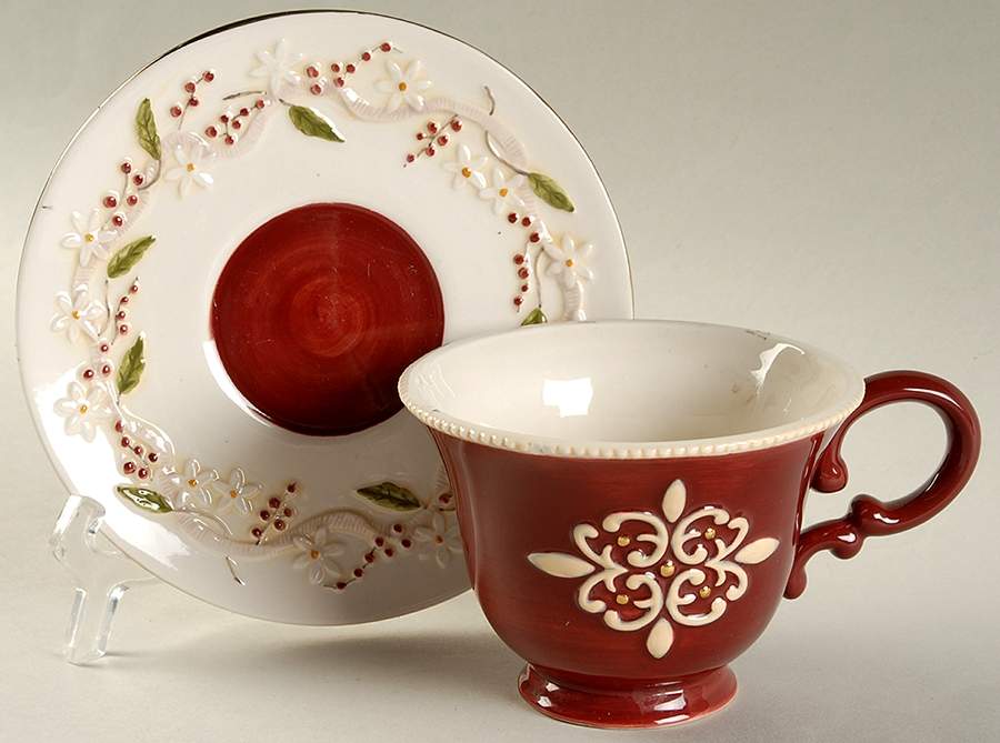 Winterberry Footed Cup & Saucer Set by Amscan-1