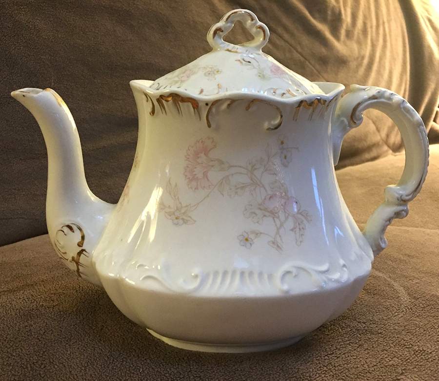 Alh12 Teapot & Lid by Henry Alcock-1