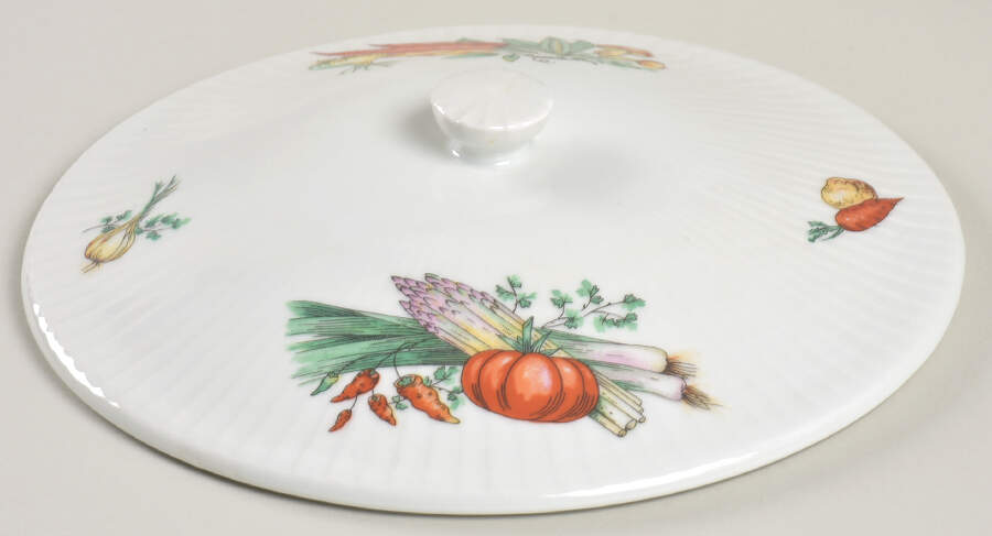 API14 Lid for 2 Qt Round Covered Casserole by Apilco-1
