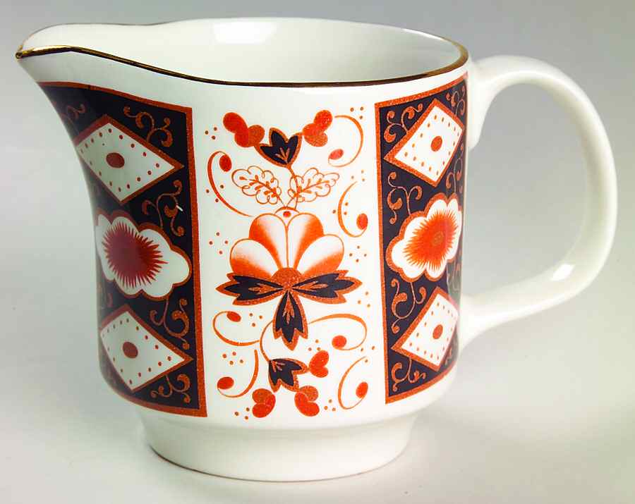 Kildare (Gold Trim, No Verge) Creamer by Arklow-1