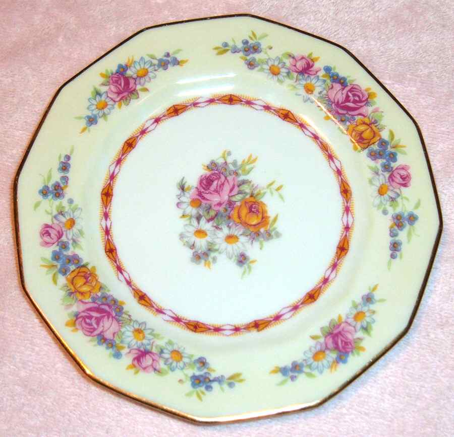 AHR751 Salad Plate by Charles Ahrenfeldt-1