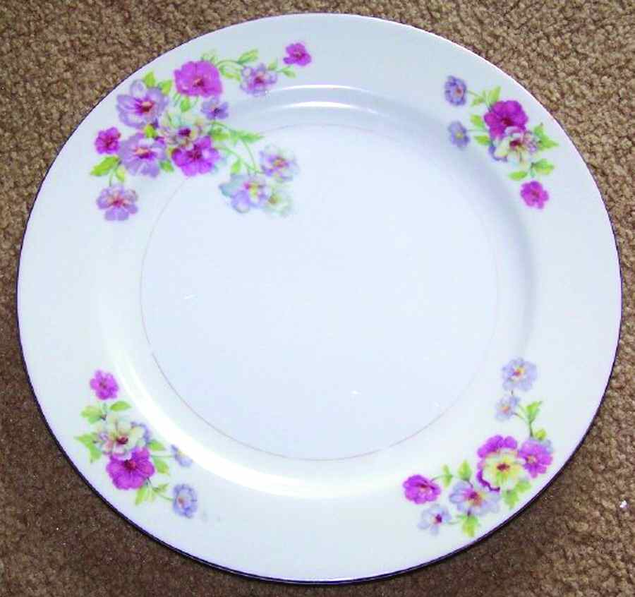 AIY7 Dinner Plate by Aiyo-1