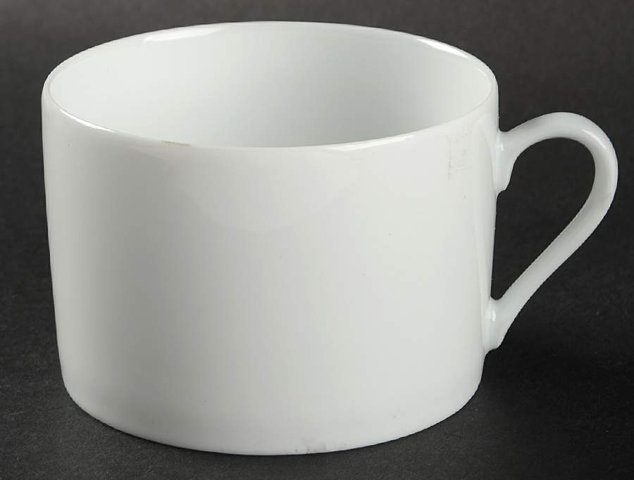 Tuileries-All White Flat Cup by Apilco-1