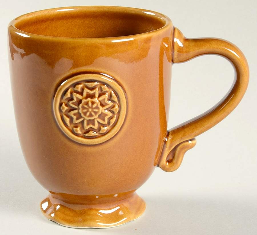 Medallion Amber Mug by American Atelier-1