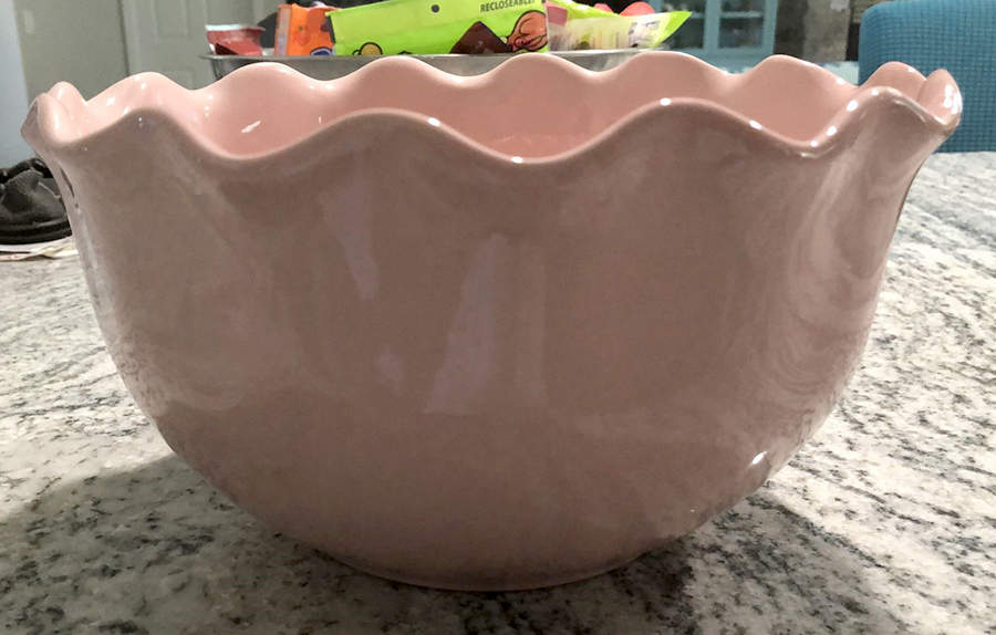 Ruffled Pink 10" Large Salad Serving Bowl by Ambiance-1