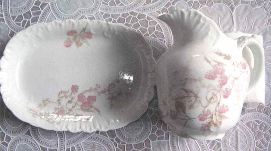 AUS390 Creamer by Austria-1