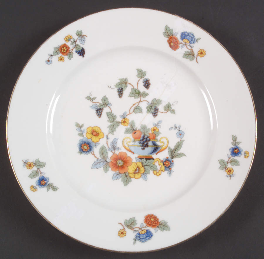 Aih18 Dinner Plate by AICH (Czech)-1
