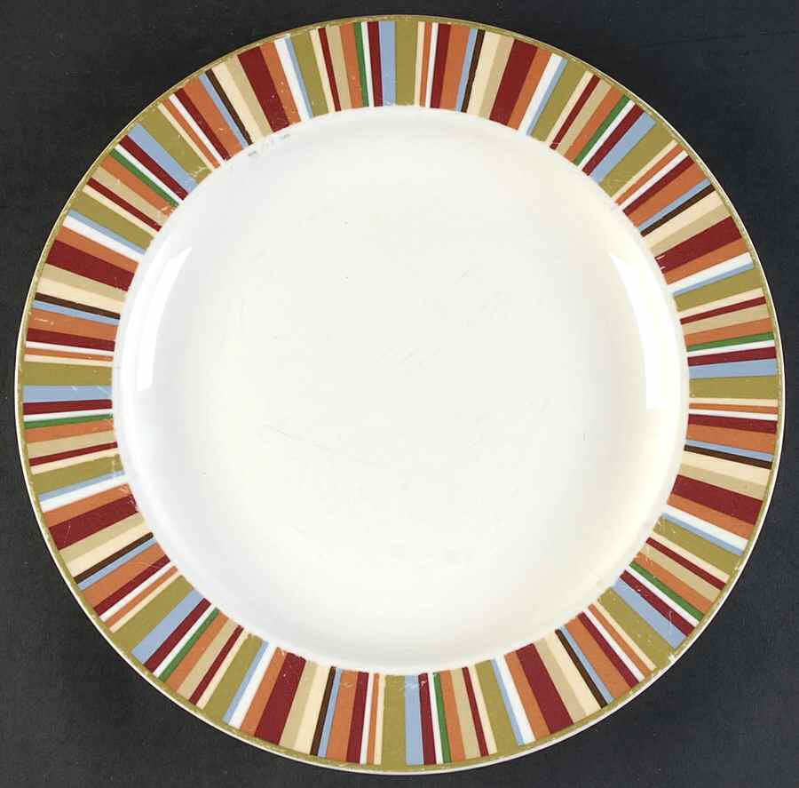 Hampshire Floral Dinner Plate by Laura Ashley-1