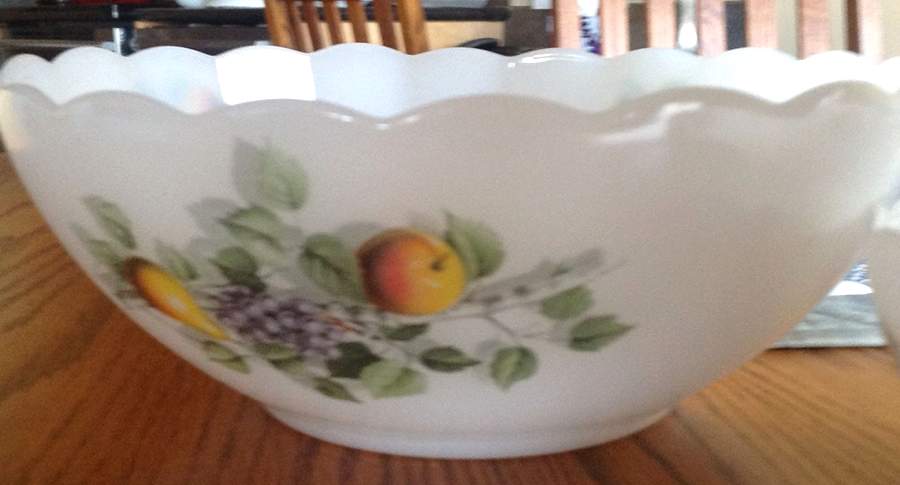 Fruits de France 9" Nesting Bowl by Arcopal-1