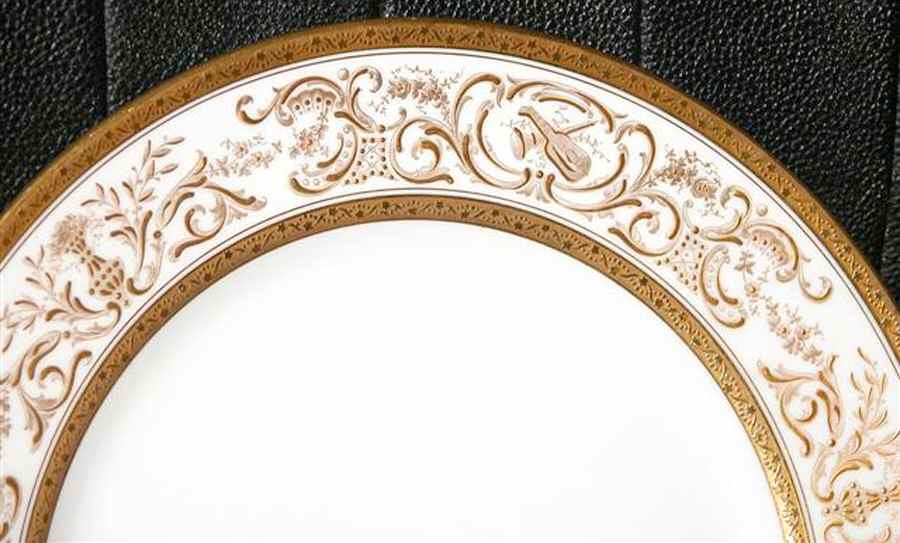 AHR787 Dinner Plate by Charles Ahrenfeldt-1