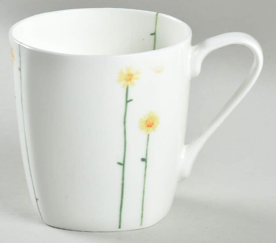 Daisy Chain Mug by John  Aynsley & Sons-1