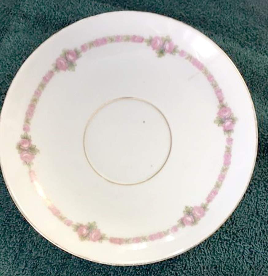 5761 Saucer by Altrohlau-1