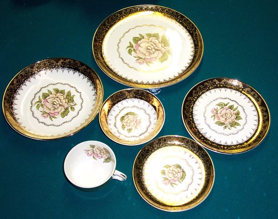 AMQ1 Flat Cup & Saucer Set by American Queen-1