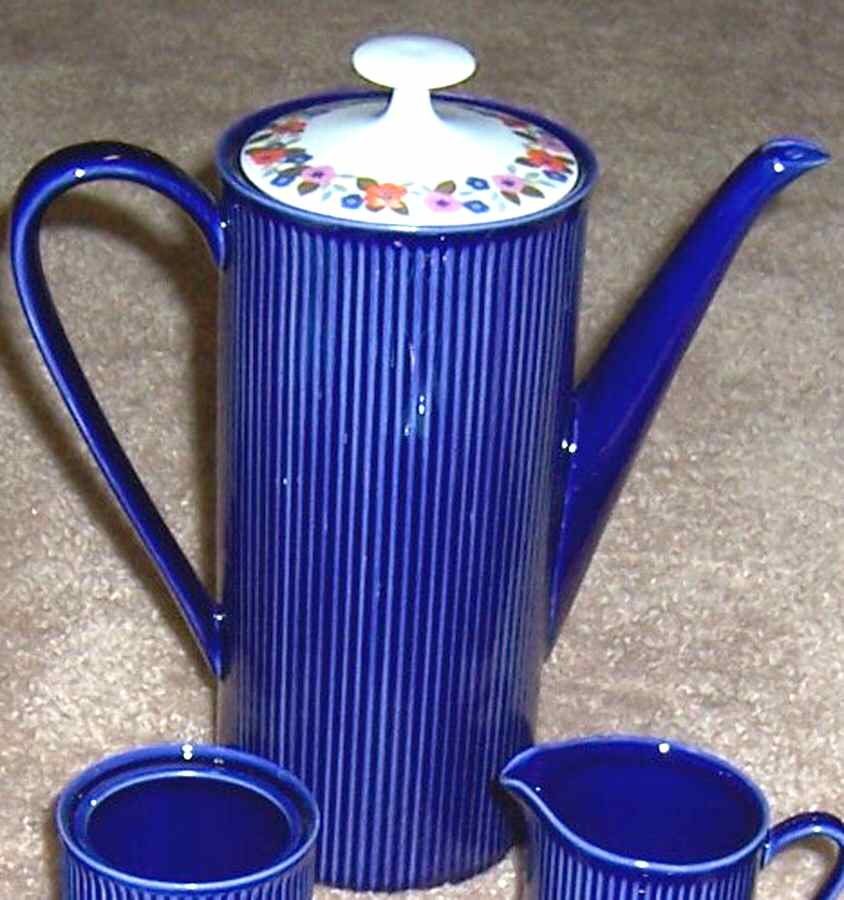 ARZ217 Coffee Pot & Lid by Arzberg-1