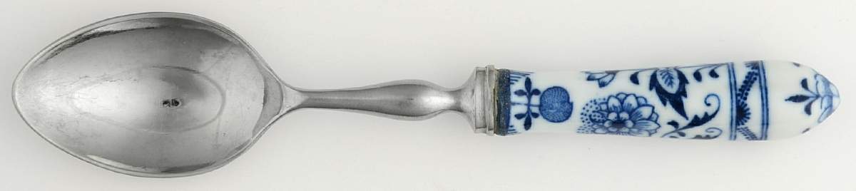 Floraine (Blue Onion) Teaspoon by A & E Lewis (Germany)-1