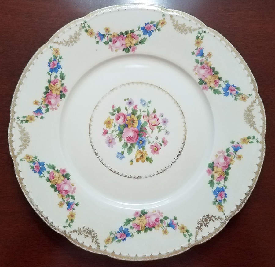 ALT851 Dinner Plate by Altrohlau-1