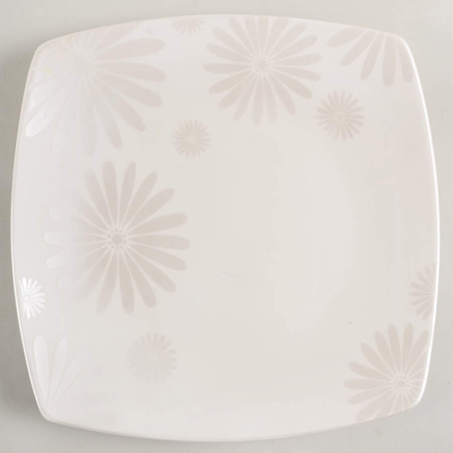 Alice Platinum Dinner Plate by 222 Fifth (PTS)-1