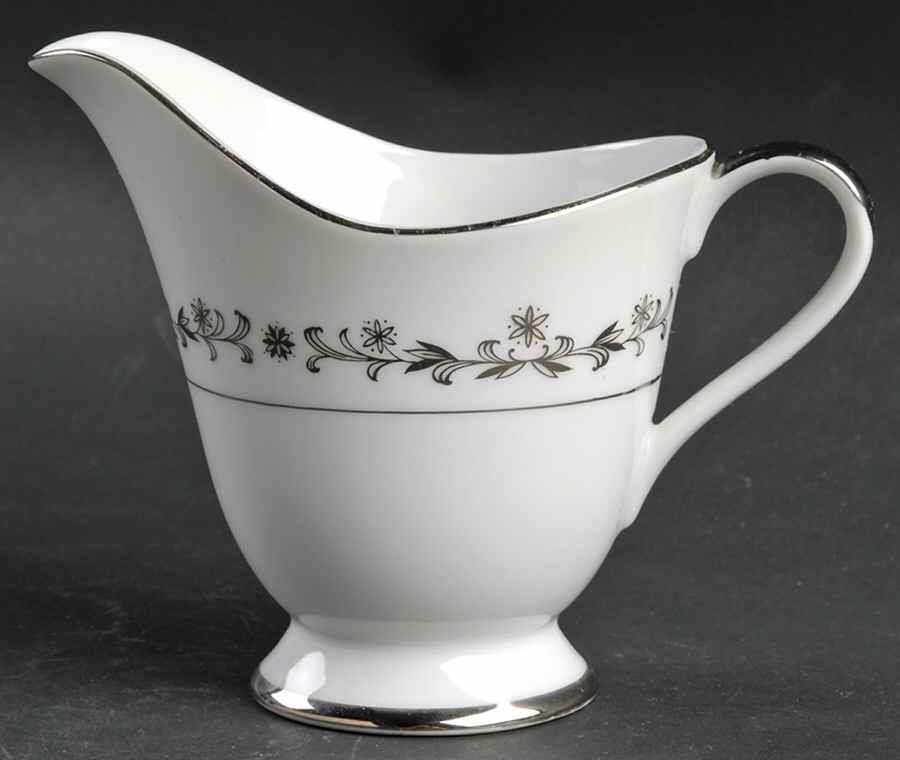 Frontenac Creamer by Arlen-1