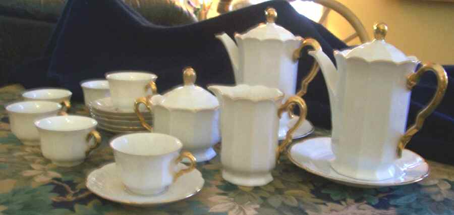 ARZ221 Coffee Pot & Lid by Arzberg-1