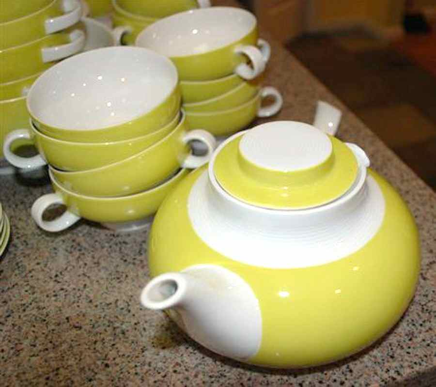 4428 Teapot & Lid by Arzberg-1