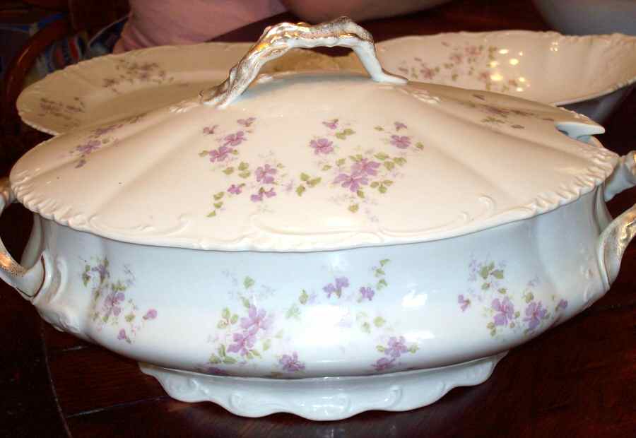 595 Oval Tureen & Lid by Altrohlau-1