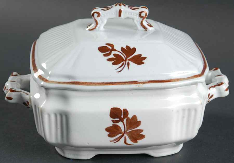 Tea Leaf Butter Box & Lid by Henry Alcock-1