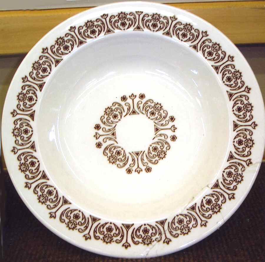 Buckingham Brown Soup/Cereal Bowl by Anchor Hocking-1