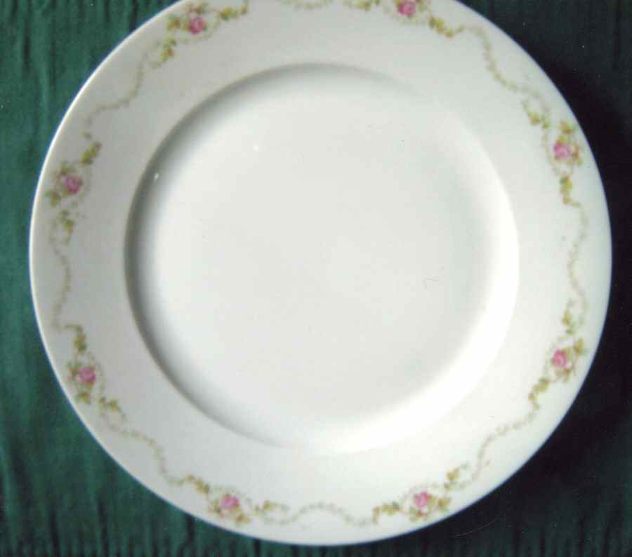 ALT612 Dinner Plate by Altrohlau-1