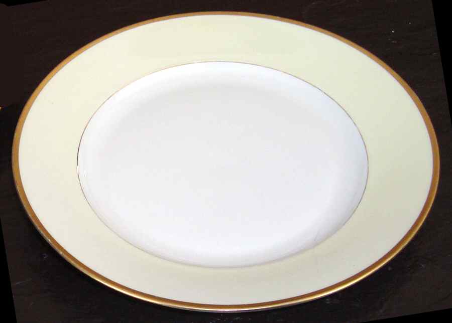 ALT613 Dinner Plate by Altrohlau-1
